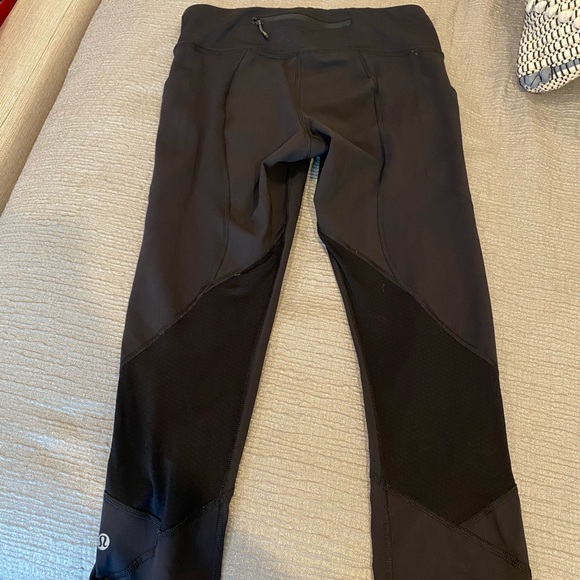 Lululemon Size 6 - Picture 2 of 3